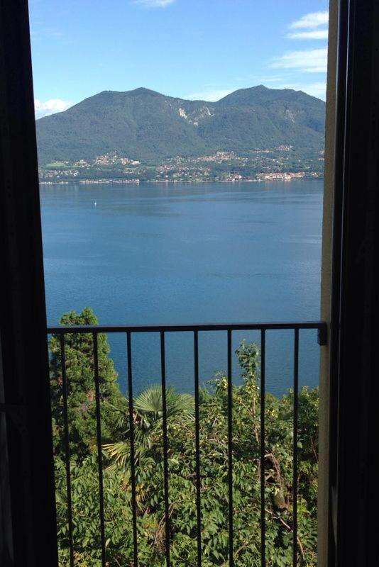 Residenza Le Camelie Apartment Oggebbio Luaran gambar