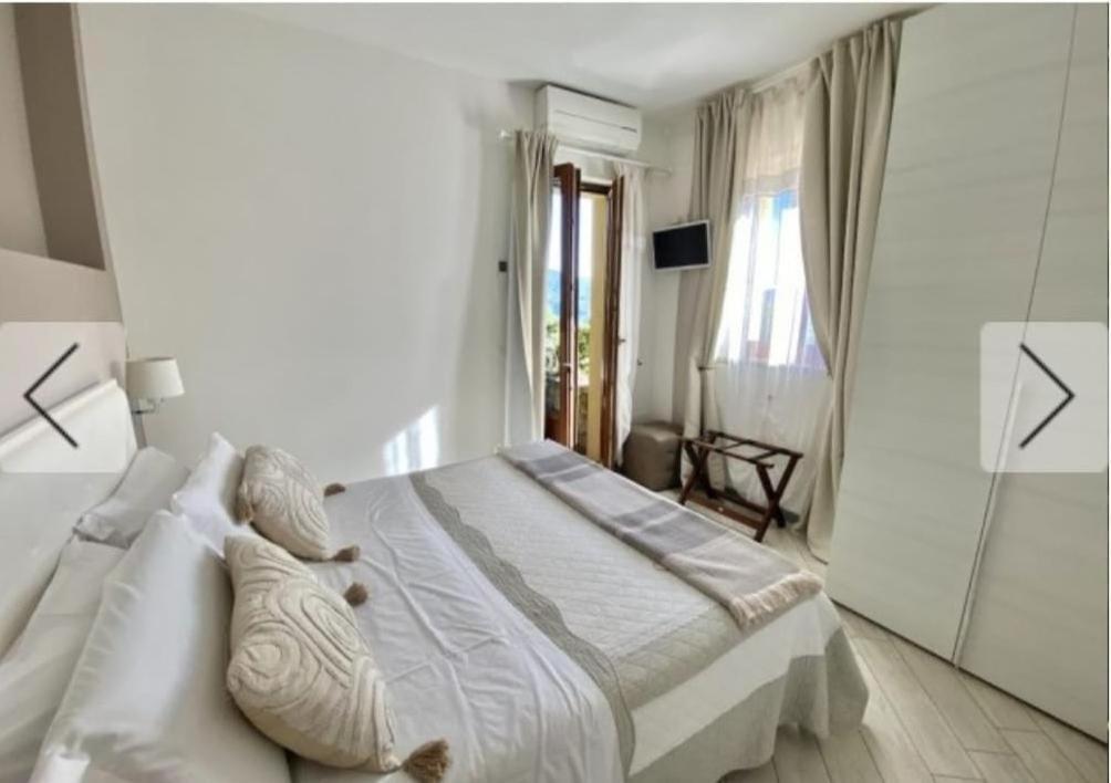 Residenza Le Camelie Apartment Oggebbio Luaran gambar