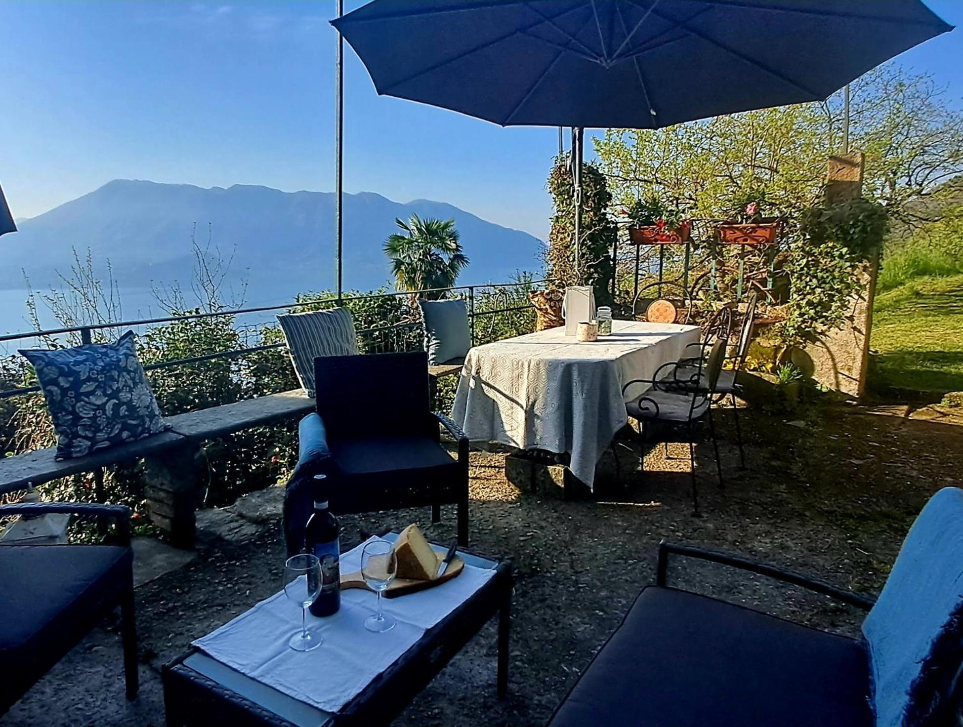 Residenza Le Camelie Apartment Oggebbio Luaran gambar